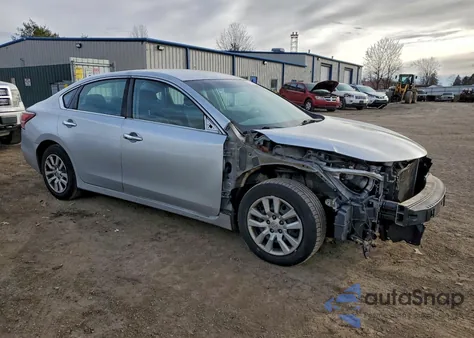 2015 Nissan Altima 2.5 из США, поврежденный, VIN 1N4AL3AP3FC434855